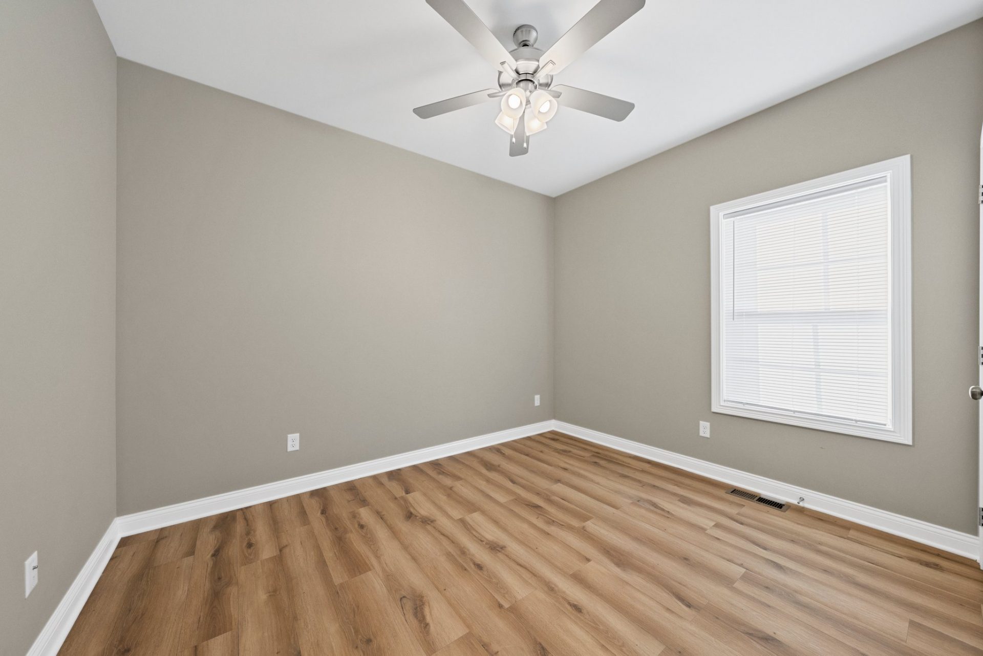 10 Web Or Mls Dsc00301