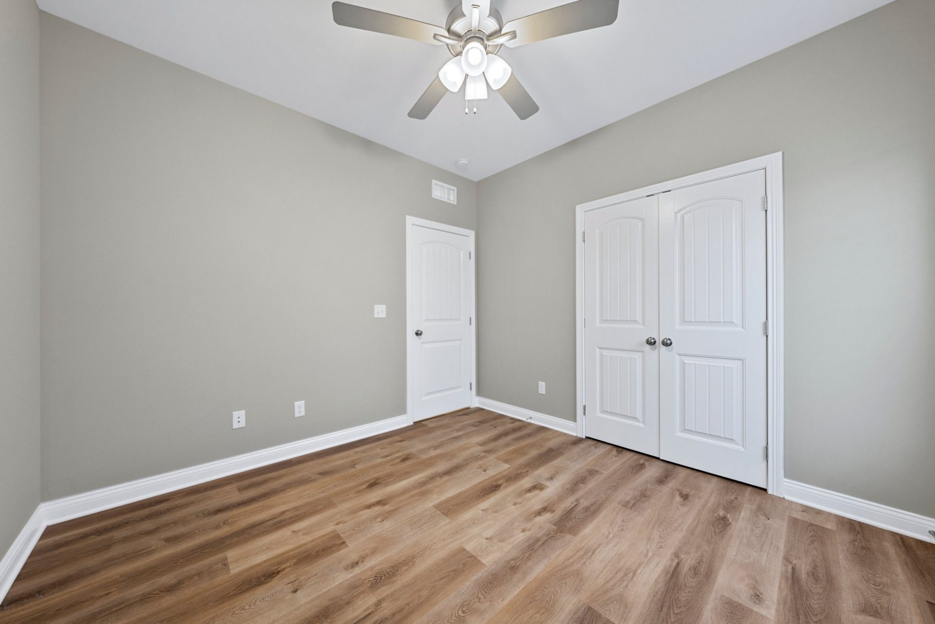 10 Web Or Mls Dsc00373