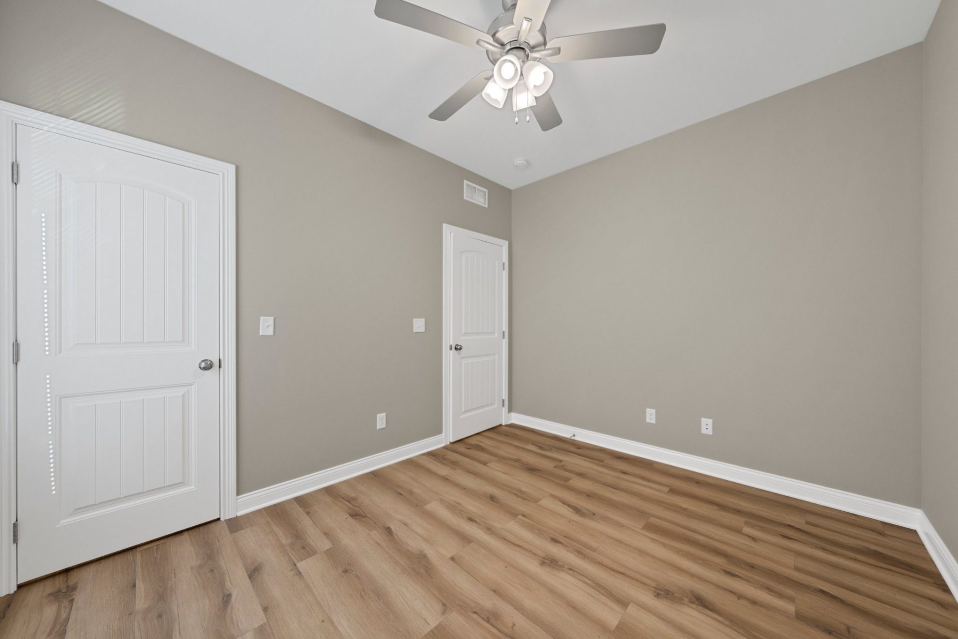 11 Web Or Mls Dsc00304