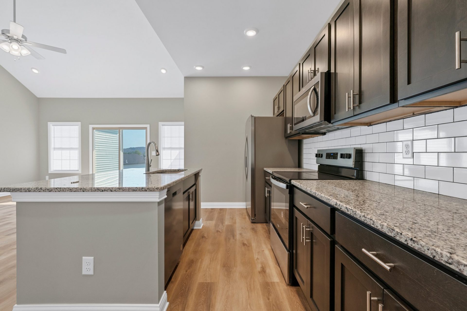 23 Web Or Mls Dsc00412