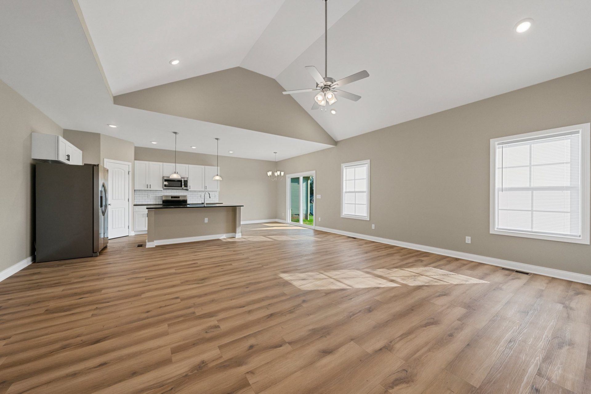 25 Web Or Mls Dsc00346