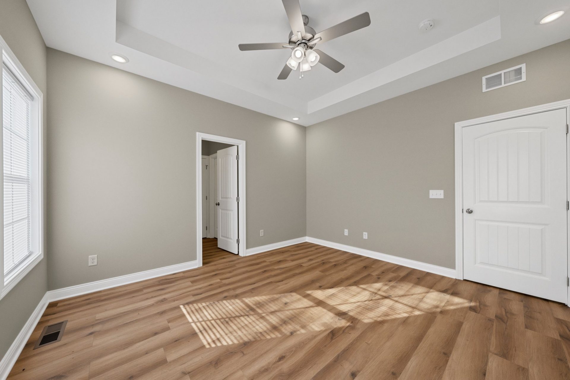 7 Web Or Mls Dsc00292