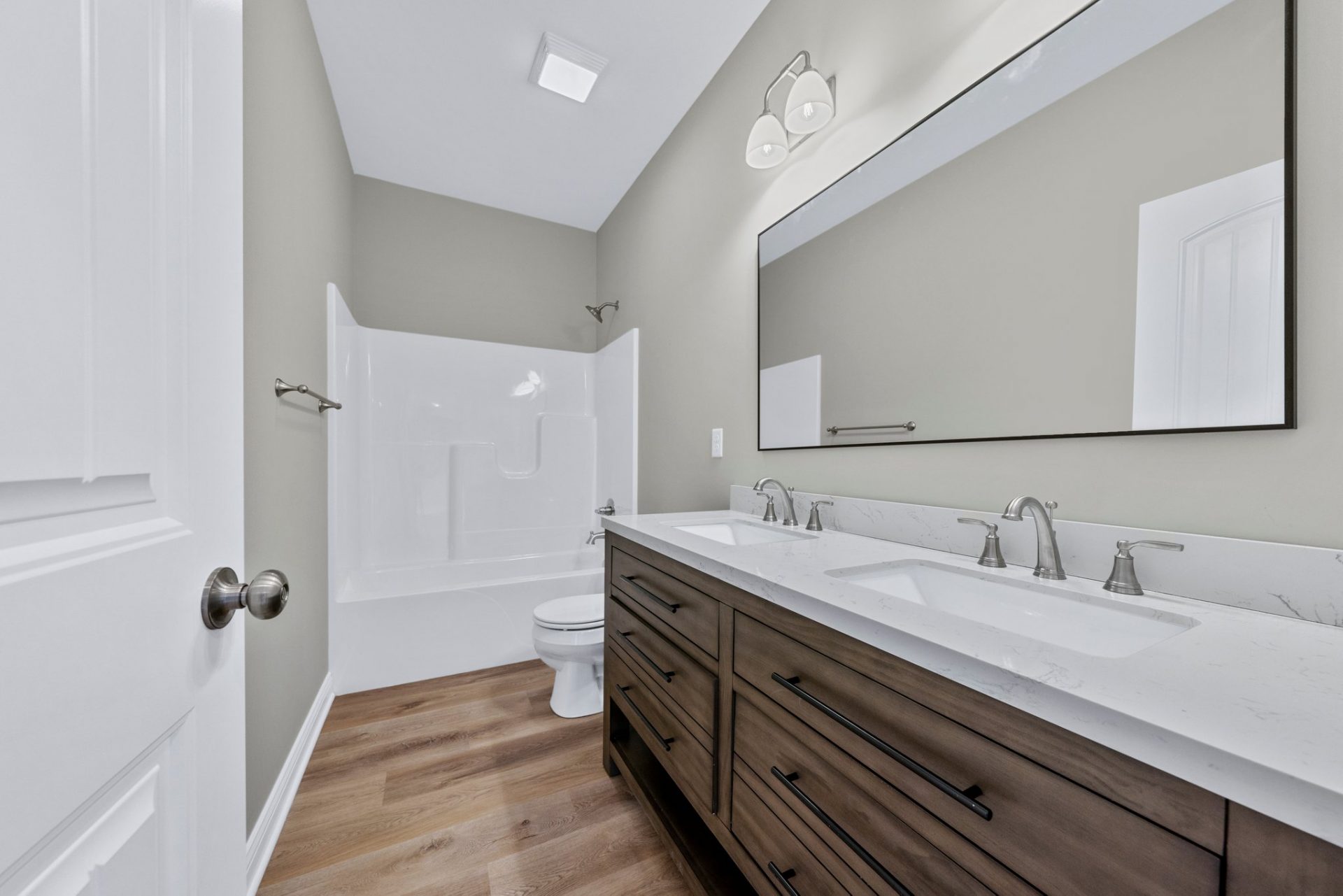 8 Web Or Mls Dsc00367